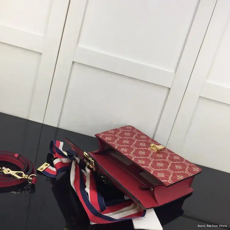 REP 2210YA0070 Bag Gucci 0505
